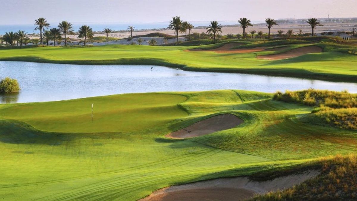 Jumeirah at Saadiyat Island Resort UAE Golf 1200w