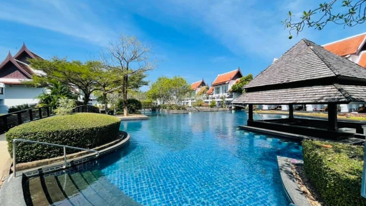 JW Marriott Khao Lak Resort & Spa Lagoon Pool
