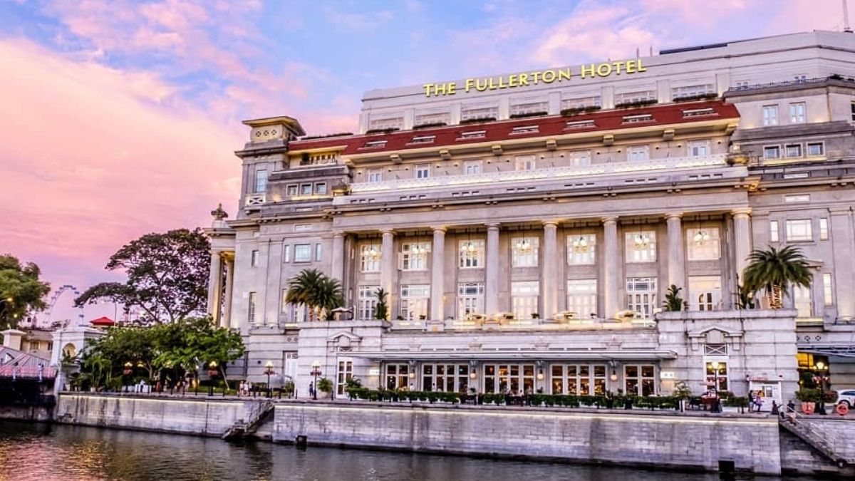 the fullerton singapore