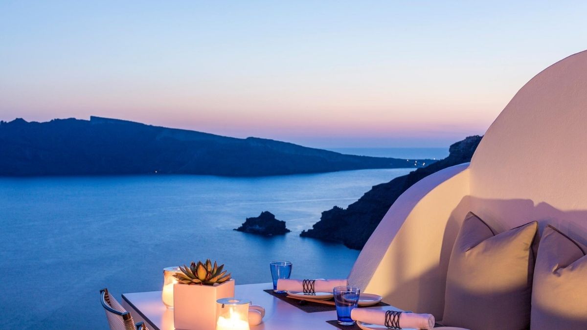 Katikies Santorini Sunset for two Romantic Retreats