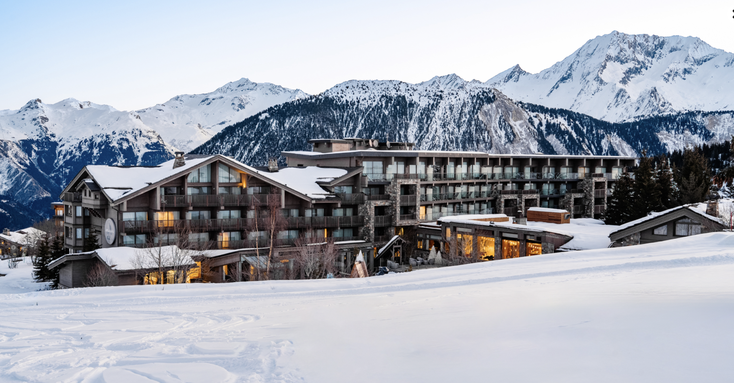 OUR TOP 5 FAMILY-FRIENDLY SKI HOTELS